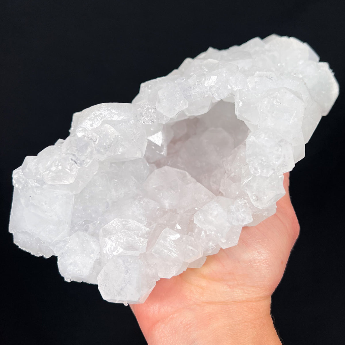 Apophyllite slipper
