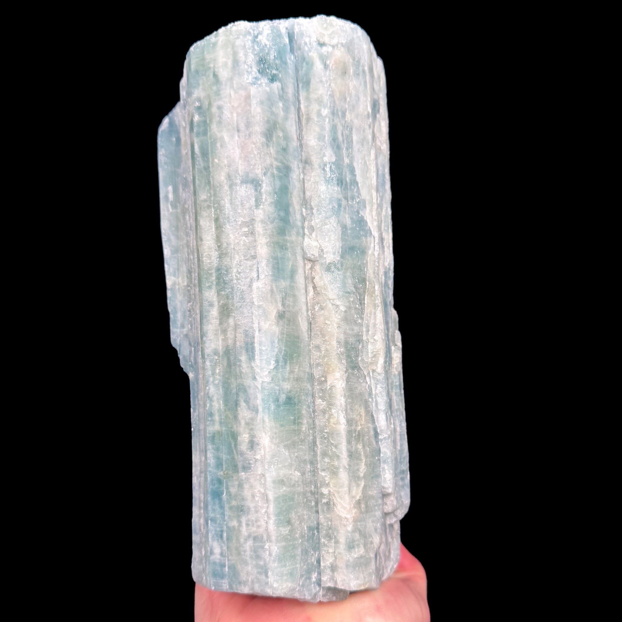 Large green-blue Aquamarine crystal
