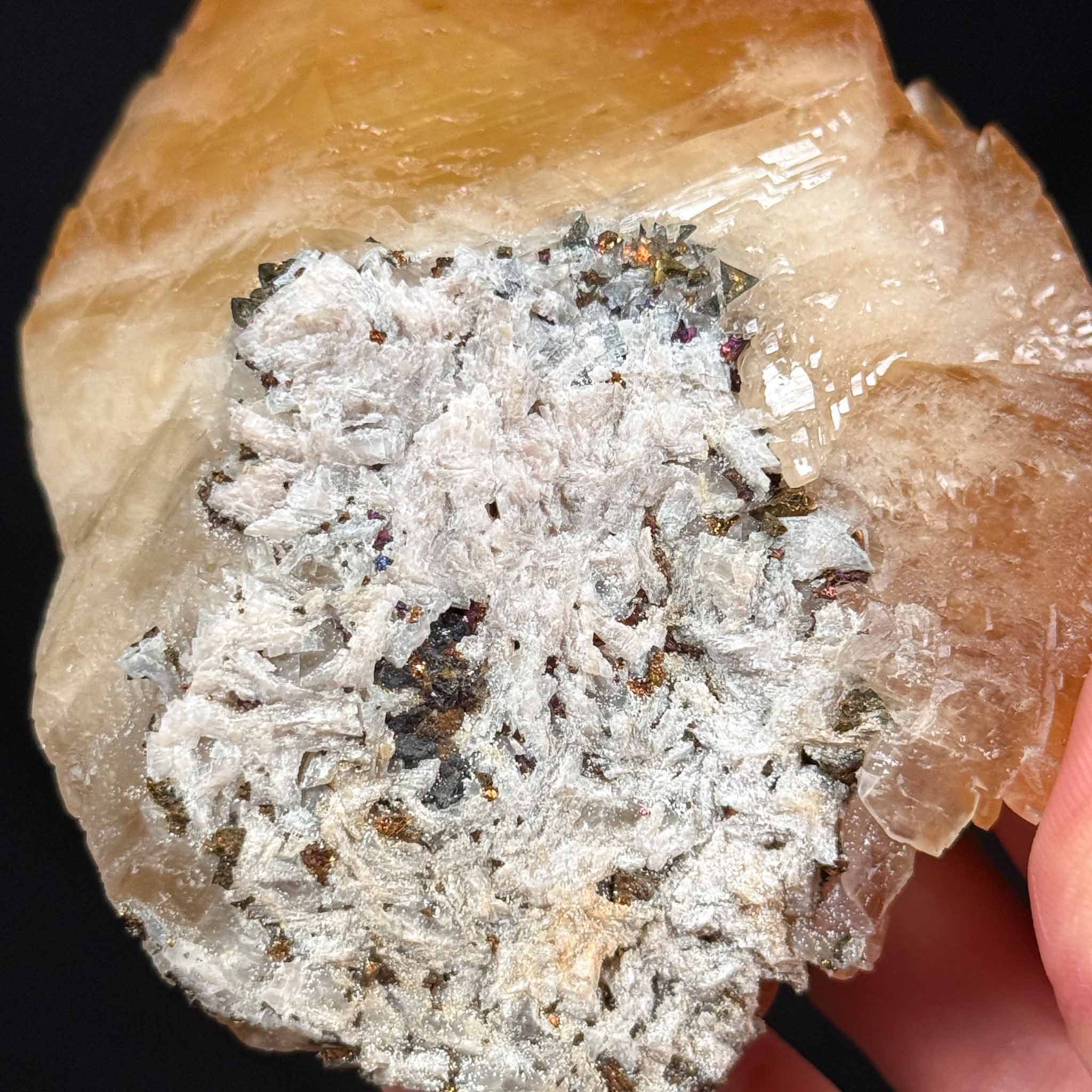 Base view showing Dolomite and Chalcopyrite 
