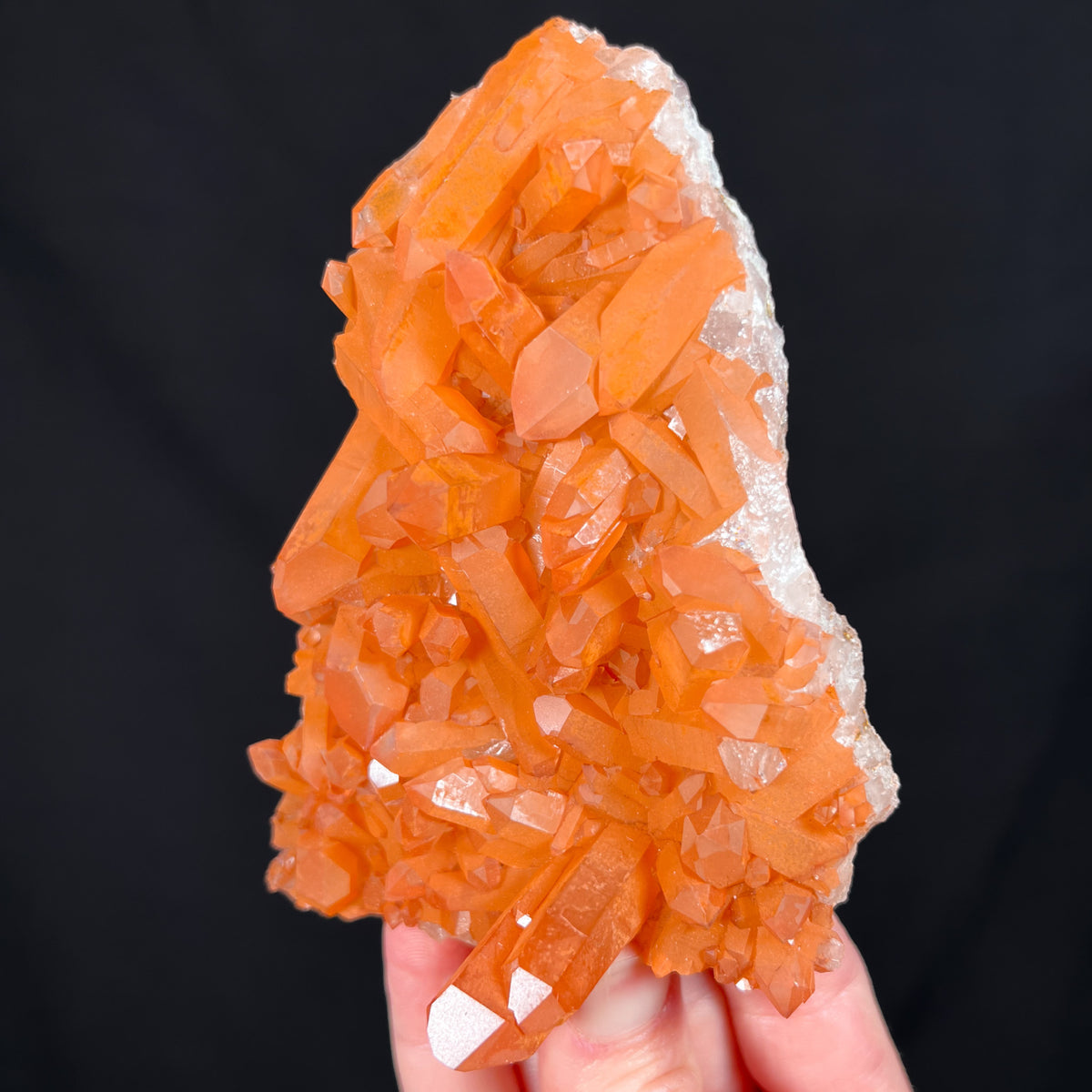 Side View Tangerine Quartz Displaying Iron Coating
