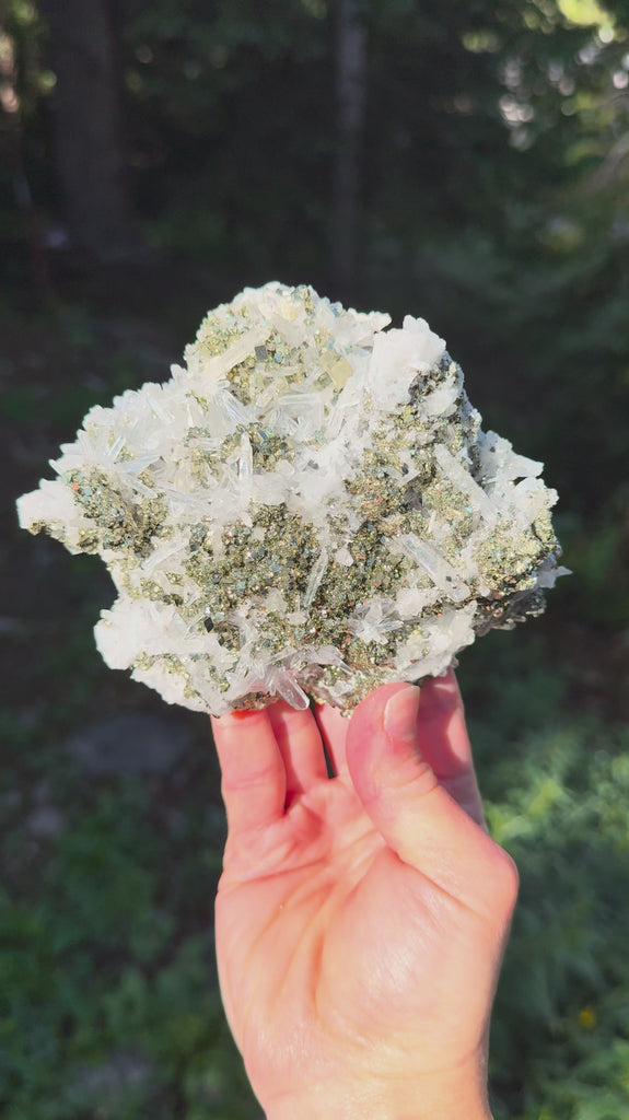 Video of Quartz and Pyrite from Huaron Mine, Peru